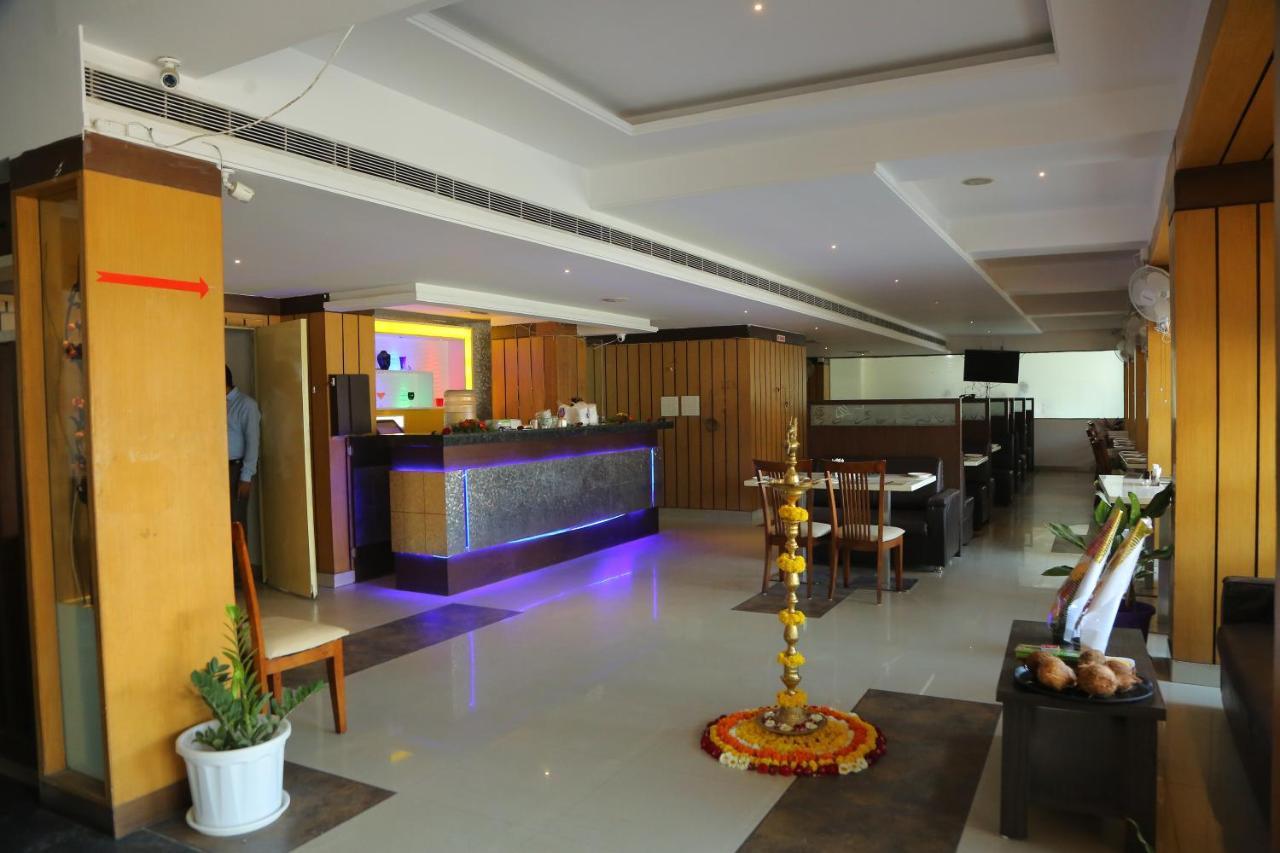 N7 Elite Restaurant & Bar Sangareddy Exterior photo